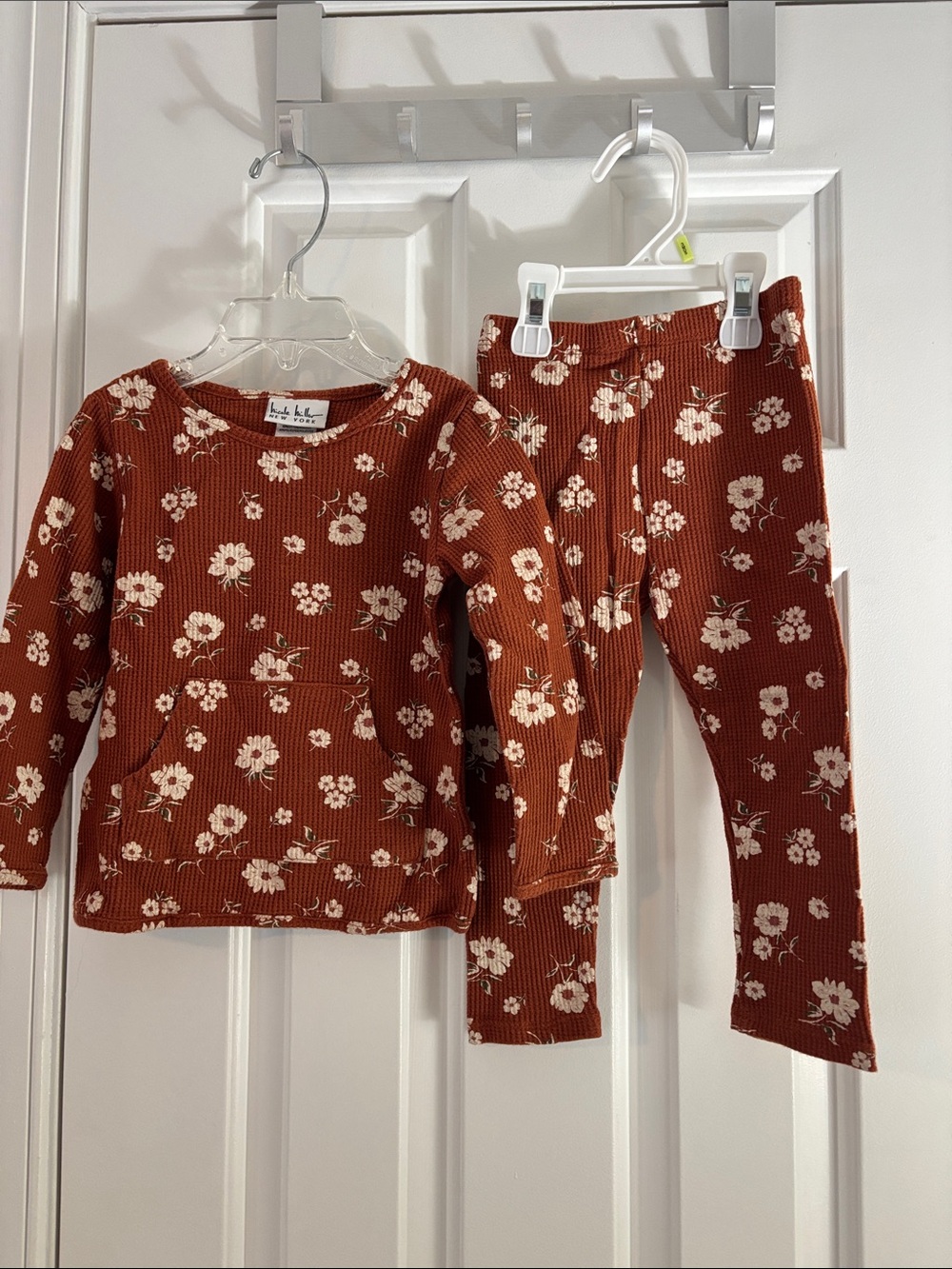Nicole Miller Rust Floral Ribbed Kids - Cream Flowers